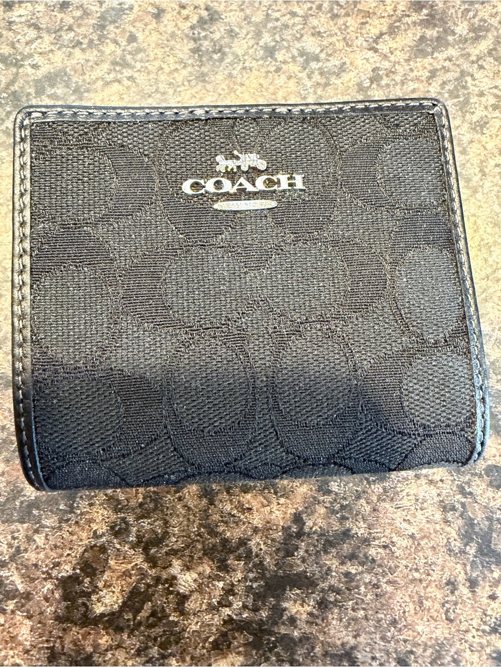 Coach Women's Medium Snap Wallet in Signature Jacquard (Black)